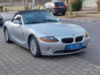 Gebraucht BMW Z4 Sport Line 170 PS (125 kW) 2005 Titansilber metallic Cabrio