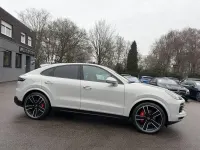 Gebraucht Porsche Cayenne Coupe Chrono 340 PS (250 kW) 2021 Kreide (metallic) SUV