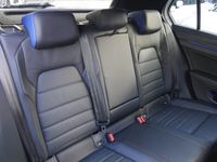 Gebraucht VW Golf VIII R 333 PS (244 kW) 2023 Weiß Limousine