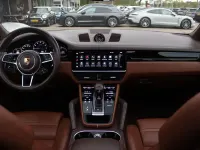 Gebraucht Porsche Cayenne 462 PS (339 kW) 2022 Grau SUV