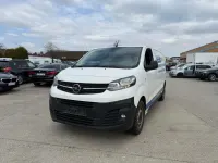 Gebraucht Opel Vivaro-e Combi Edition 122 PS (89 kW) 2019 Jade weiss/arktis weiss Van / Kleinbus