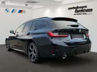 Gebraucht BMW 330e M Sport 292 PS (214 kW) 2024 Black sapphire metallic Kombi