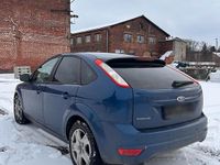 Gebraucht Ford Focus 105 PS (77 kW) 2009 Blau Limousine