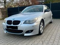 Second-hand BMW 525 177 CP (130 kW) 2005 Argintiu Berlinǎ