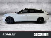 Gebraucht VW Passat R-line 177 PS (130 kW) 2024 Weiss Kombi