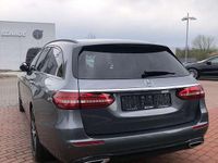 Gebraucht Mercedes E220 Avantgarde 194 PS (142 kW) 2020 Kombi