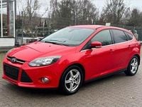 Gebraucht Ford Focus Champions Edition 150 PS (110 kW) 2012 Rot Limousine