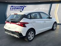 Gebraucht Hyundai i20 Select 101 PS (74 kW) 2024 Weiß Limousine