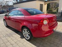 Gebraucht VW Eos 140 PS (102 kW) 2007 Rot Cabrio