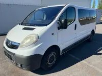 Używany Opel Vivaro 90 KM (66 kW) 2012 Biały Minivan