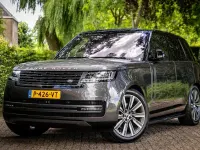 Gebraucht Land Rover Range Rover First Edition 400 PS (294 kW) 2022 Grau SUV