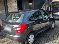 Gebraucht Skoda Fabia 60 PS (44 kW) 2012 Schwarz Kleinwagen