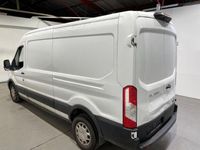 Gebraucht Ford Transit Trend 131 PS (96 kW) 2021 Frozen white Van