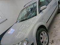 Usata VW Passat 101 CV (74 kW) 2000 Grigio Berlina