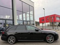 Gebraucht Audi A4 S-Line 204 PS (150 kW) 2024 Schwarz Kombi
