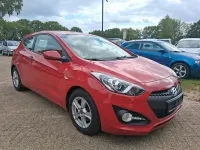 Gebraucht Hyundai i30 2012 Rot Kleinwagen