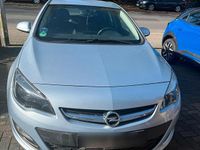 Gebraucht Opel Astra 131 PS (96 kW) 2014 Silber Limousine