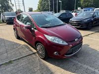 Gebraucht Ford Fiesta Titanium 82 PS (60 kW) 2010 Rot Kleinwagen