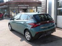 Neu Hyundai i20 Select 79 PS (58 kW) 2025 Grün Limousine