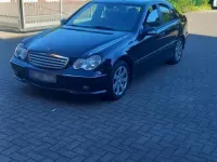 Second-hand Mercedes C220 AMG 150 CP (110 kW) 2007 Albastru Berlinǎ