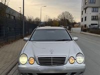 Gebraucht Mercedes E270 Avantgarde 170 PS (125 kW) 2002 Silber Limousine