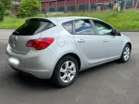 Gebraucht Opel Astra 115 PS (84 kW) 2010 Silber Limousine