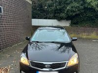Gebraucht Kia Ceed 90 PS (66 kW) 2011 Schwarz Kleinwagen