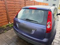 Gebraucht Ford Fiesta 59 PS (43 kW) 2006 Violet Kleinwagen