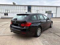 Gebraucht BMW 320 184 PS (135 kW) 2012 Schwarz Limousine