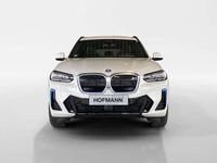 Gebraucht BMW iX3 Shadowline 210 kW (286 PS) 2023 Mineralweiß metallic SUV