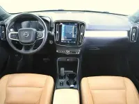 Gebraucht Volvo XC40 Momentum 150 PS (110 kW) 2019 Schwarz SUV