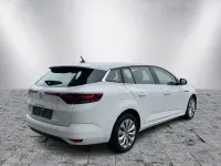 Gebraucht Renault Mégane Life 116 PS (85 kW) 2021 Weiß Limousine