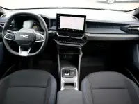 Gebraucht Dacia Duster Journey 141 PS (103 kW) 2024 Sandsteinbeige SUV