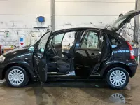 Gebraucht Citroën C3 60 PS (44 kW) 2010 Schwarz Kleinwagen