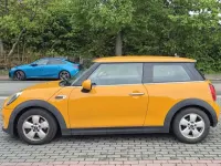 Gebraucht Mini ONE 102 PS (75 kW) 2016 Volcanic orange Kleinwagen