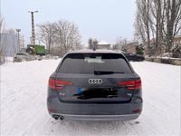 Gebraucht Audi A4 Comfort 190 PS (139 kW) 2017 Grau Kombi