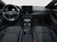 Neu Hyundai i30 Trend 116 PS (85 kW) 2026 Engine red Limousine