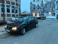 Gebraucht VW Golf IV 100 PS (73 kW) 2001 Schwarz Kombi