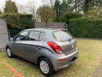 gebraucht Hyundai i20 gepflegter Zustand TÜV bis 08/25