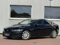 Gebraucht Jaguar XF Pure 163 PS (119 kW) 2017 Santorini black Limousine
