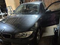 Gebraucht BMW 120 163 PS (119 kW) 2004 Schwarz Kleinwagen