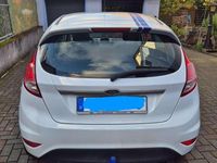 Gebraucht Ford Fiesta SYNC Edition 60 PS (44 kW) 2013 Weiß Limousine