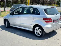 Gebraucht Mercedes B180 109 PS (80 kW) 2009 Silber Van / Kleinbus