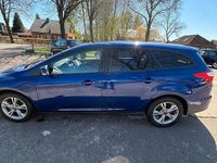 Używany Ford Focus 101 KM (74 kW) 2014 Niebieski Kombi