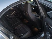Gebraucht Mercedes A200 Urban 156 PS (114 kW) 2017 Grau Limousine