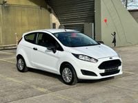 Gebraucht Ford Fiesta Ambiente 60 PS (44 kW) 2017 Weiß Kleinwagen