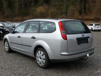 Gebraucht Ford Focus Trend 101 PS (74 kW) 2005 Silber Kombi