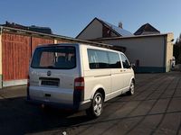 Gebraucht VW T5 102 PS (75 kW) 2012 Silber Van