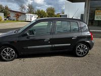 Używany Renault Clio II 75 KM (55 kW) 2004 Hatchback
