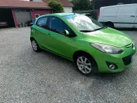 Gebraucht Mazda 2 75 PS (55 kW) 2011 Grün Kleinwagen